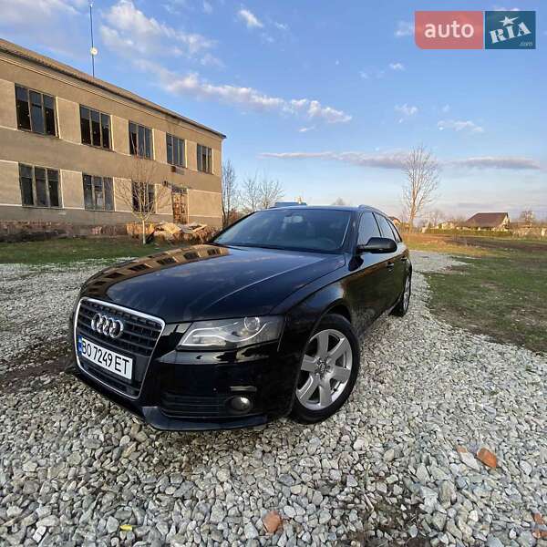 Універсал Audi A4 2009 в 