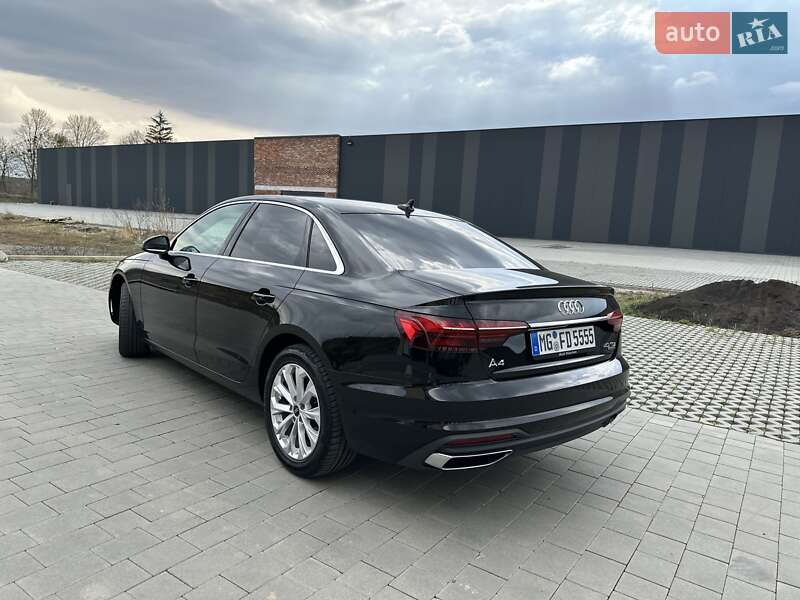 Седан Audi A4 2021 в Хмельницком