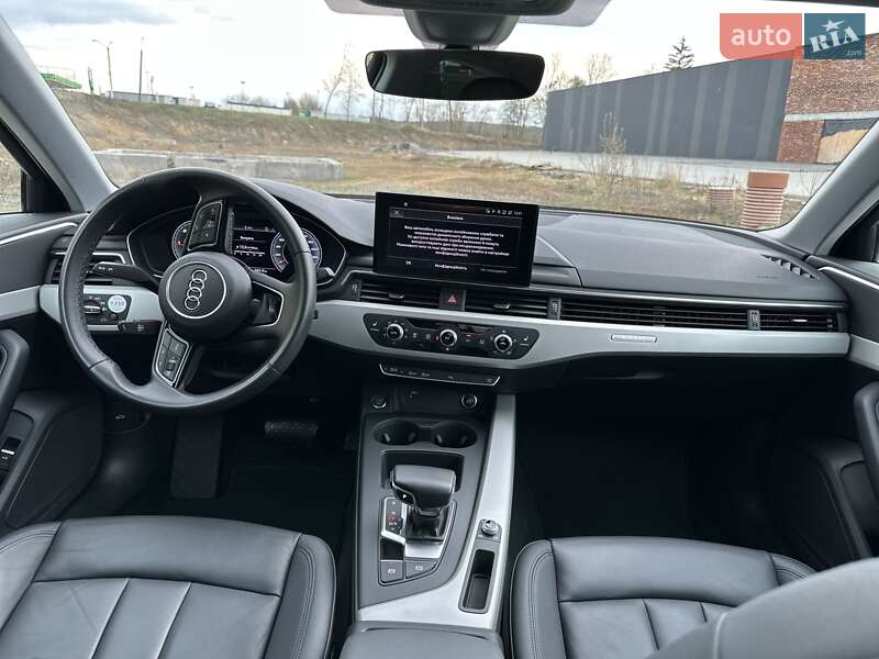 Седан Audi A4 2021 в Хмельницком
