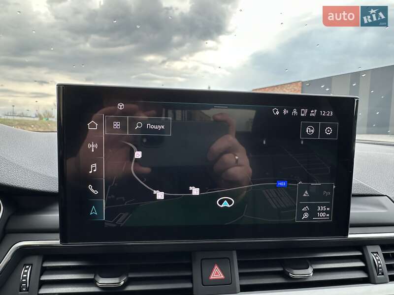 Седан Audi A4 2021 в Хмельницком