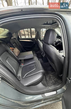 Седан Audi A4 2012 в 