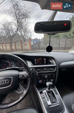 Седан Audi A4 2012 в 