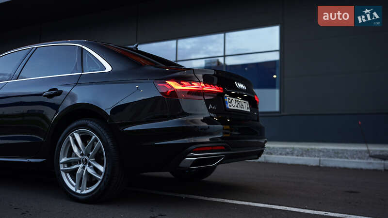 Седан Audi A4 2020 в Львові