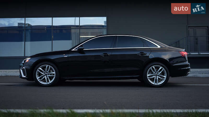 Седан Audi A4 2020 в Львові