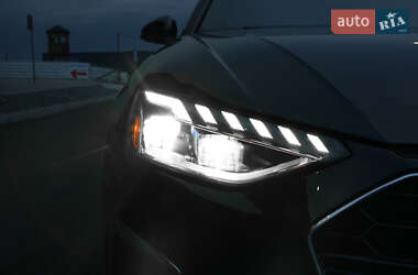 Седан Audi A4 2020 в 