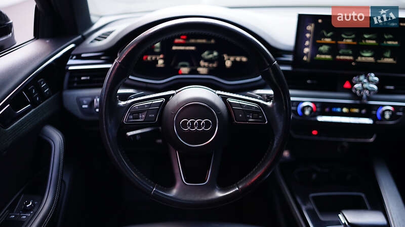 Седан Audi A4 2020 в Львові