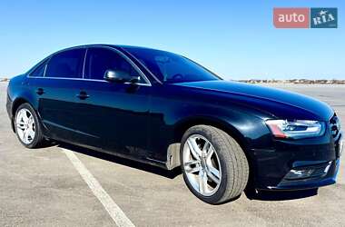 Седан Audi A4 2014 в 