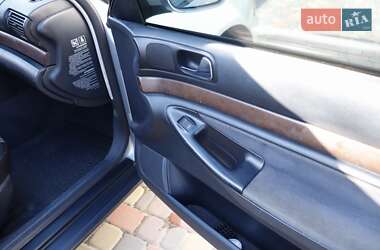Седан Audi A4 1996 в Обухове