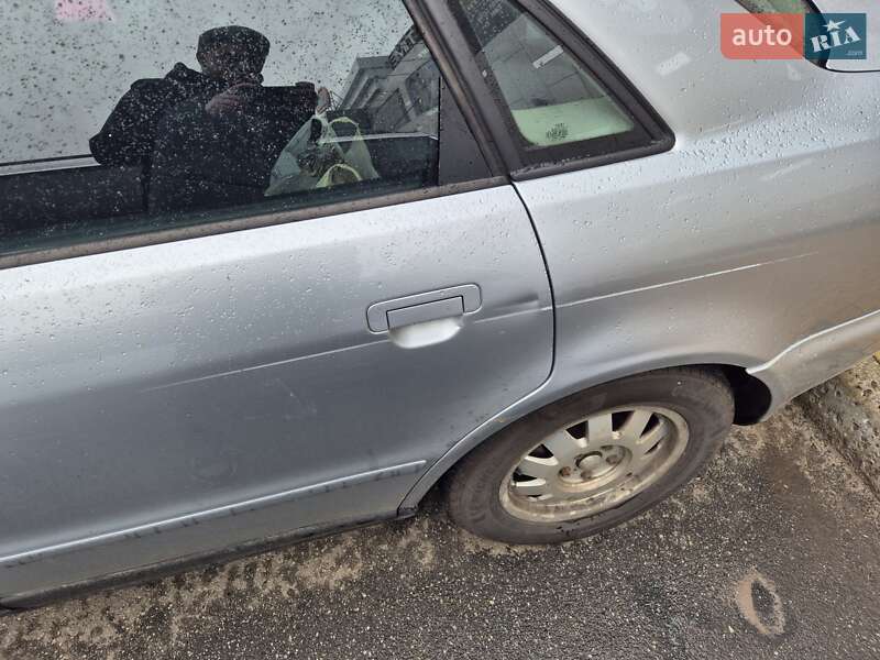 Седан Audi A4 1997 в Виннице