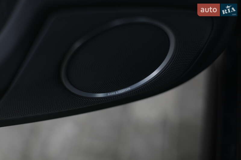 Седан Audi A4 2015 в Львове