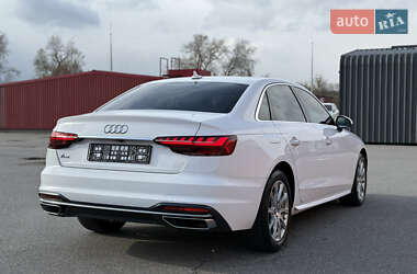 Седан Audi A4 2020 в 