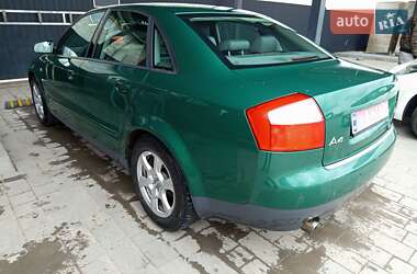 Седан Audi A4 2001 в 