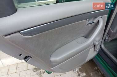 Седан Audi A4 2001 в 
