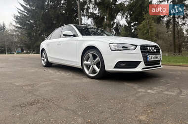 Седан Audi A4 2013 в 