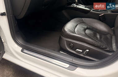 Седан Audi A4 2013 в 