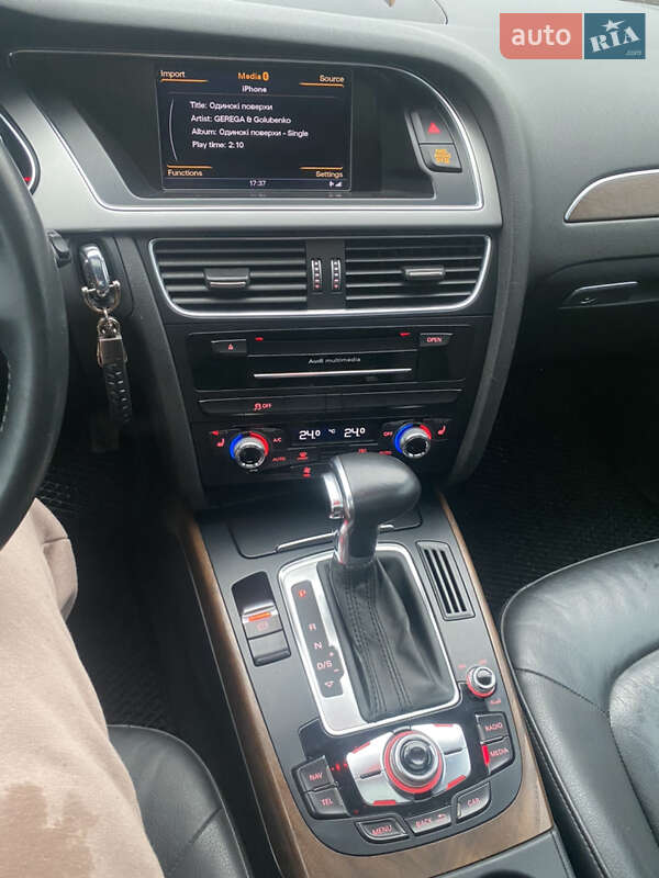 Седан Audi A4 2014 в Киеве