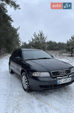 Універсал Audi A4 1998 в 