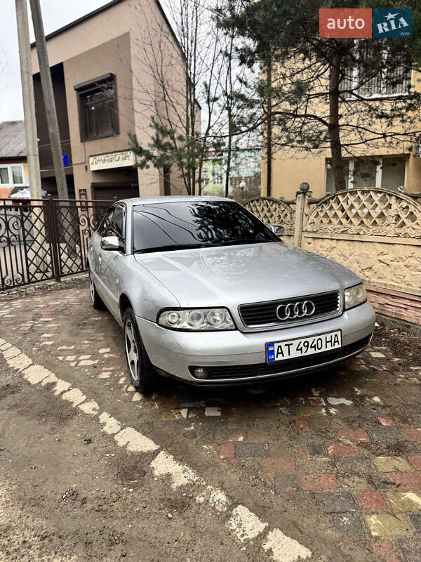 Седан Audi A4 1999 в 