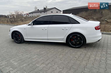 Седан Audi A4 2013 в 