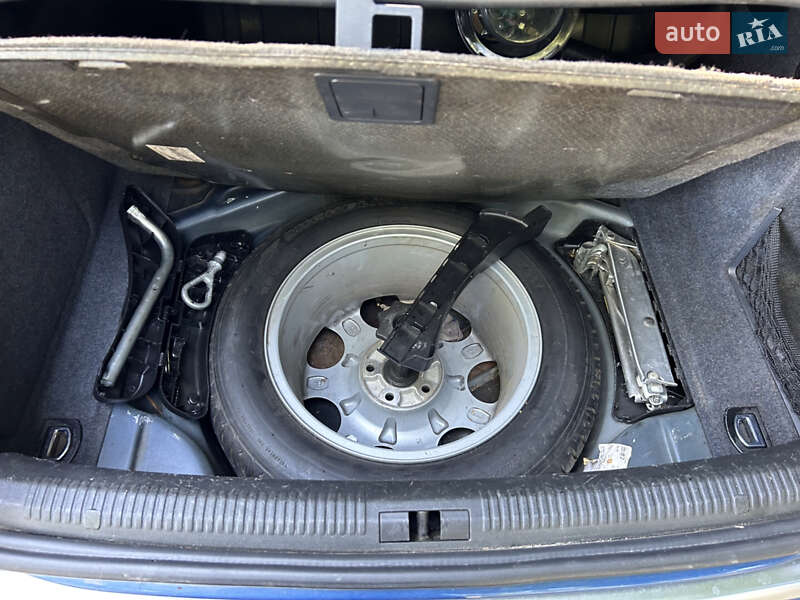 Седан Audi A4 2002 в Одессе