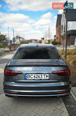 Седан Audi A4 2020 в 