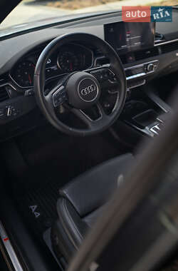 Седан Audi A4 2020 в 