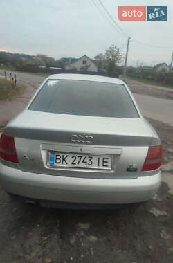 Седан Audi A4 1999 в 
