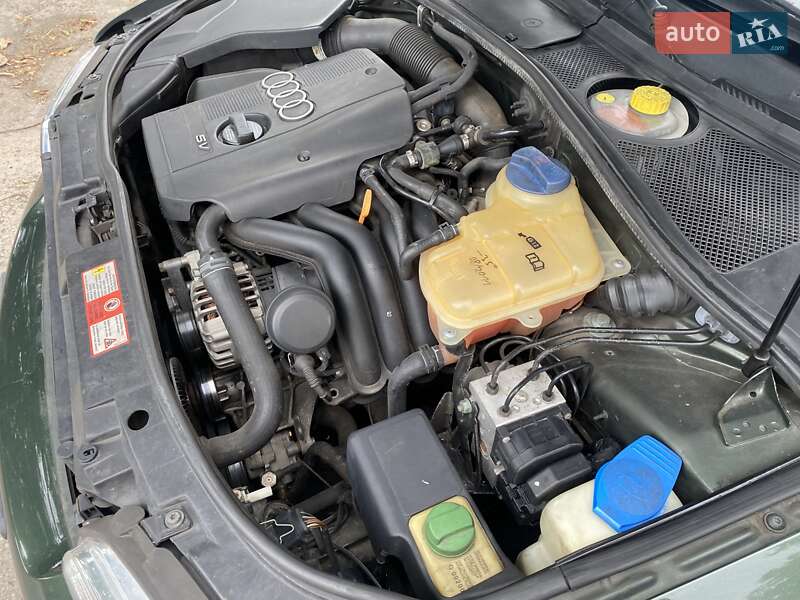 Универсал Audi A4 1999 в Лебедине