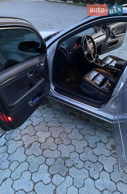 Седан Audi A4 2004 в 