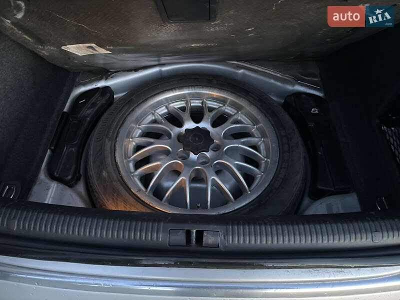 Седан Audi A4 2004 в Дубні