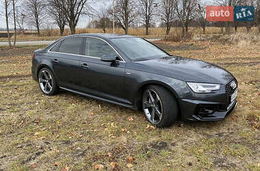Седан Audi A4 2016 в 