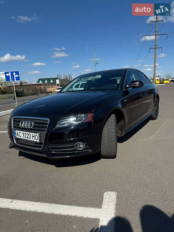 Седан Audi A4 2011 в Луцке