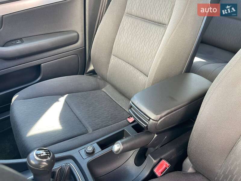 Універсал Audi A4 2006 в Рокитному