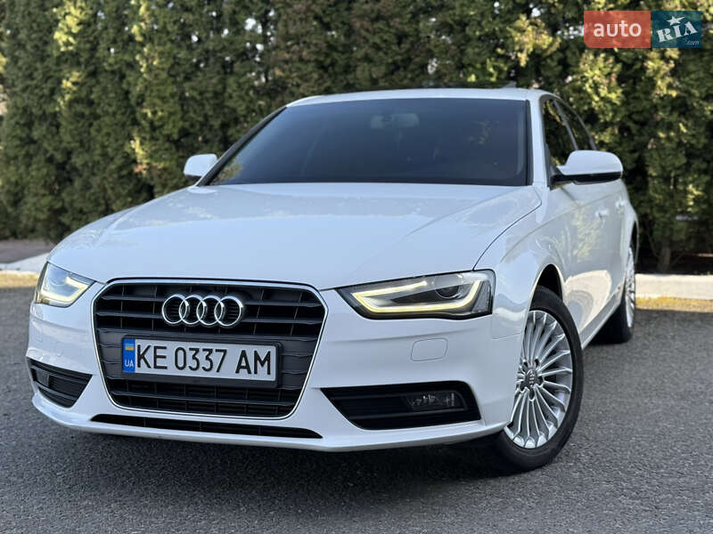Седан Audi A4 2014 в Києві