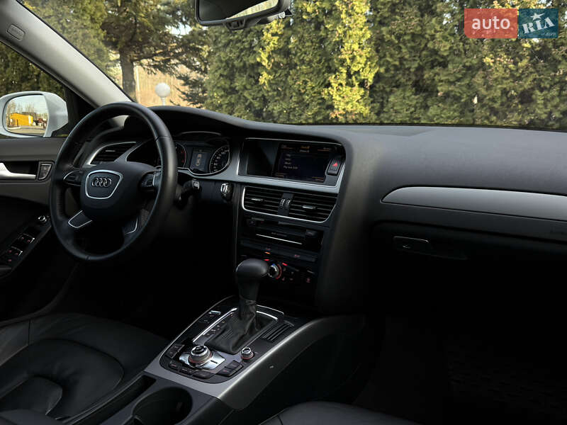 Седан Audi A4 2014 в Києві