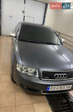 Седан Audi A4 2001 в 