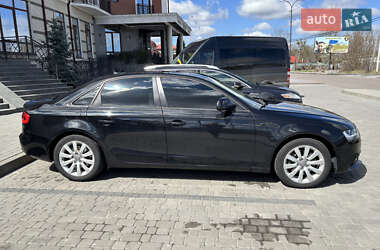 Седан Audi A4 2013 в 