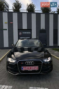 Седан Audi A4 2015 в 