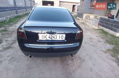 Седан Audi A4 2002 в 