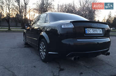 Седан Audi A4 2004 в 