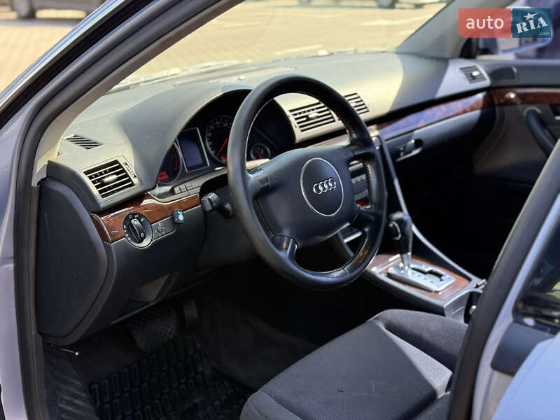 Седан Audi A4 2003 в Киеве