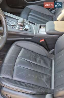 Седан Audi A4 2017 в 