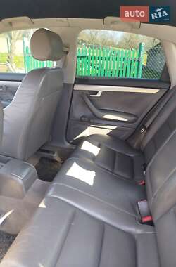 Седан Audi A4 2001 в 