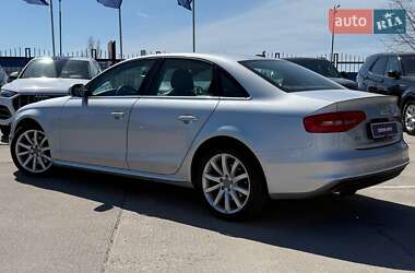 Седан Audi A4 2014 в 