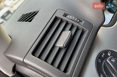 Седан Audi A4 2006 в 