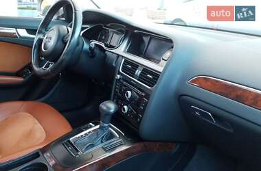 Седан Audi A4 2012 в 