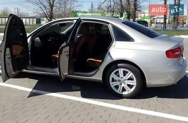 Седан Audi A4 2012 в 