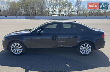 Седан Audi A4 2013 в 