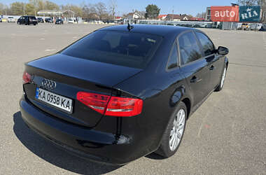 Седан Audi A4 2013 в 
