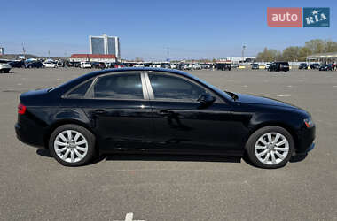 Седан Audi A4 2013 в Києві